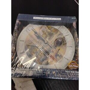 Disney 8” Thomas Kinkade Mickey & Minnie Sweetheart Holiday Glass Wall Clock